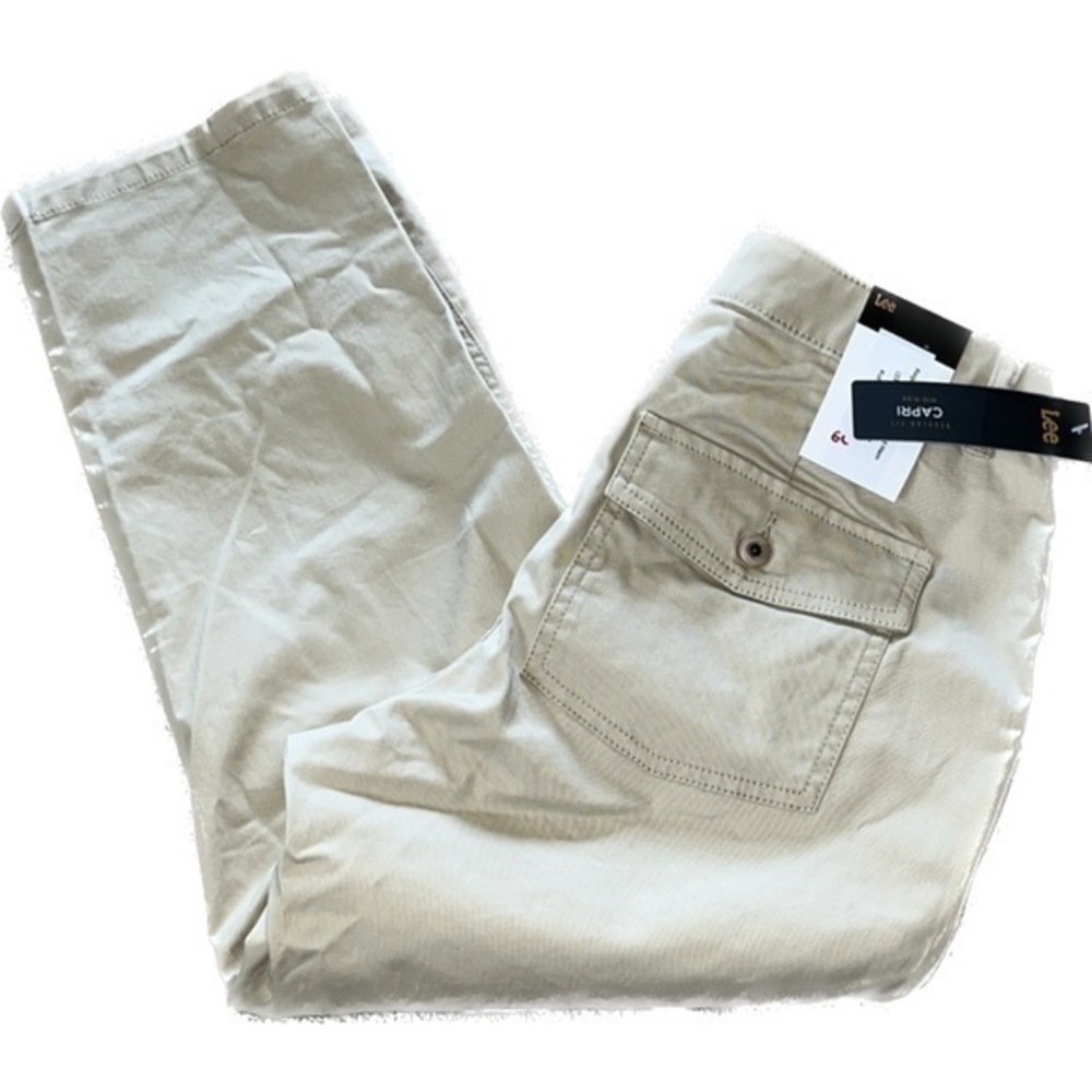 Lee tan regular fit mid rise utility vented hem capri pants NWT size 6